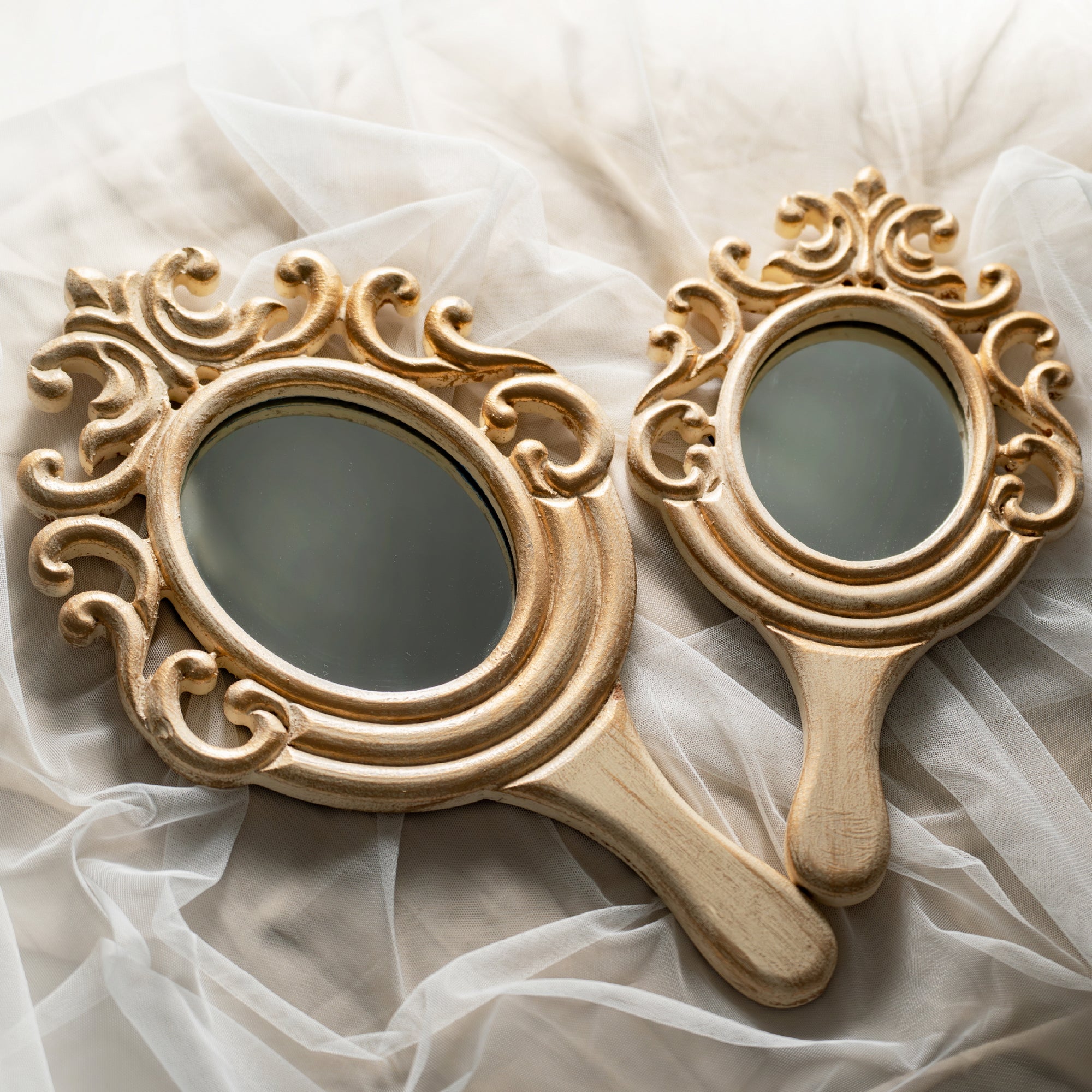 Deco Chalk Paint Vintage Handheld Mirror