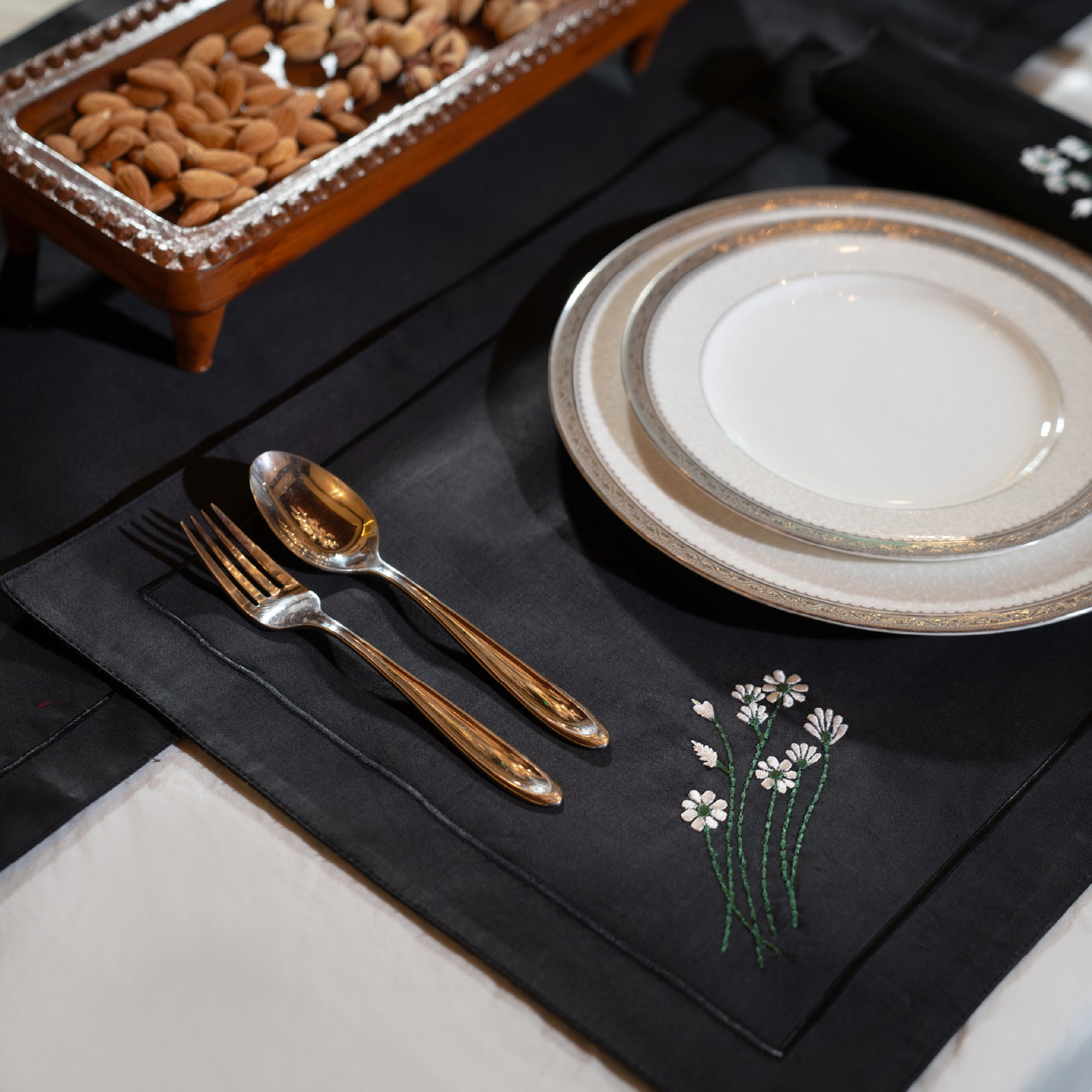 Midnight Floral Whisper (Placemat)