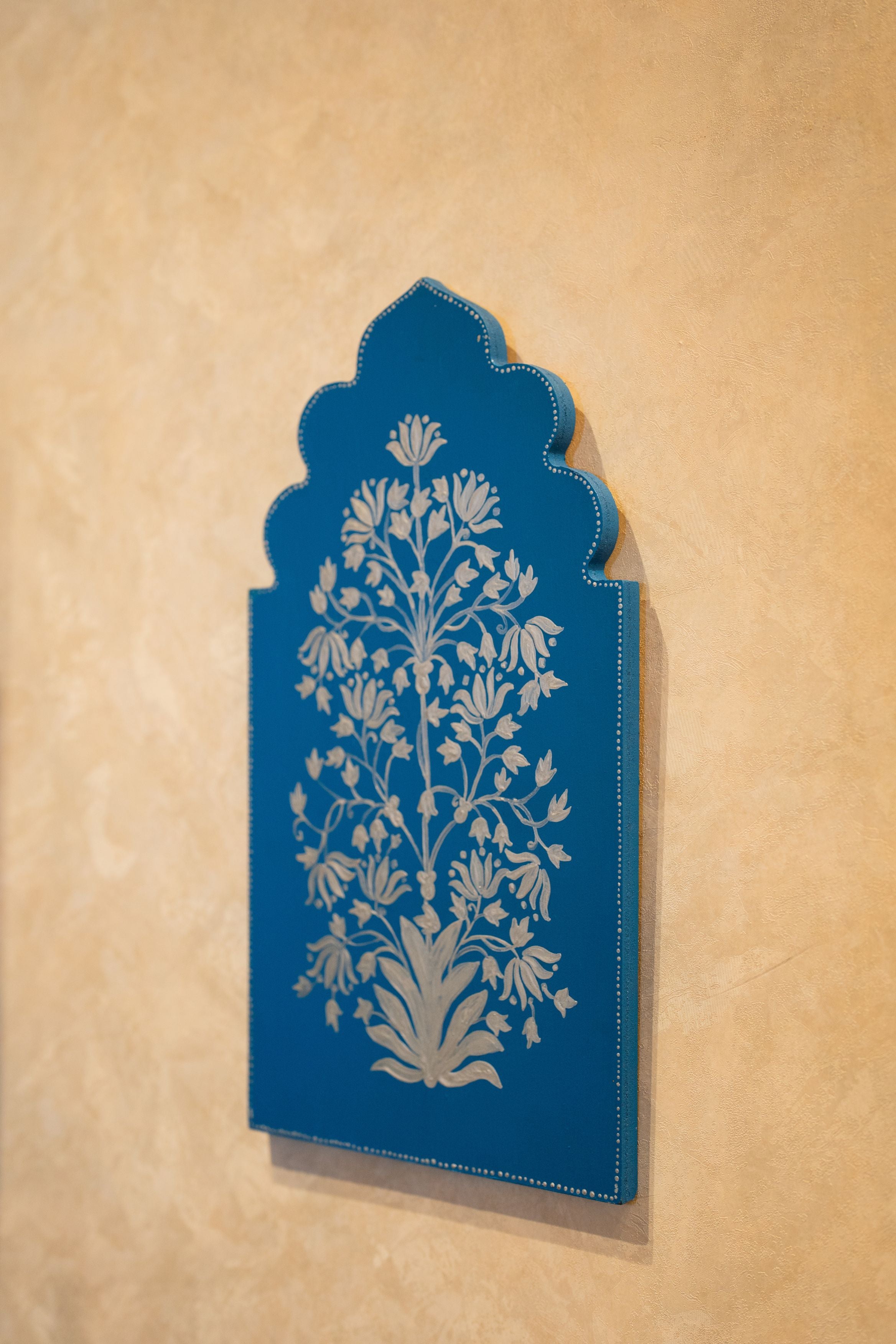 Mughal bloom wall frame (silver)