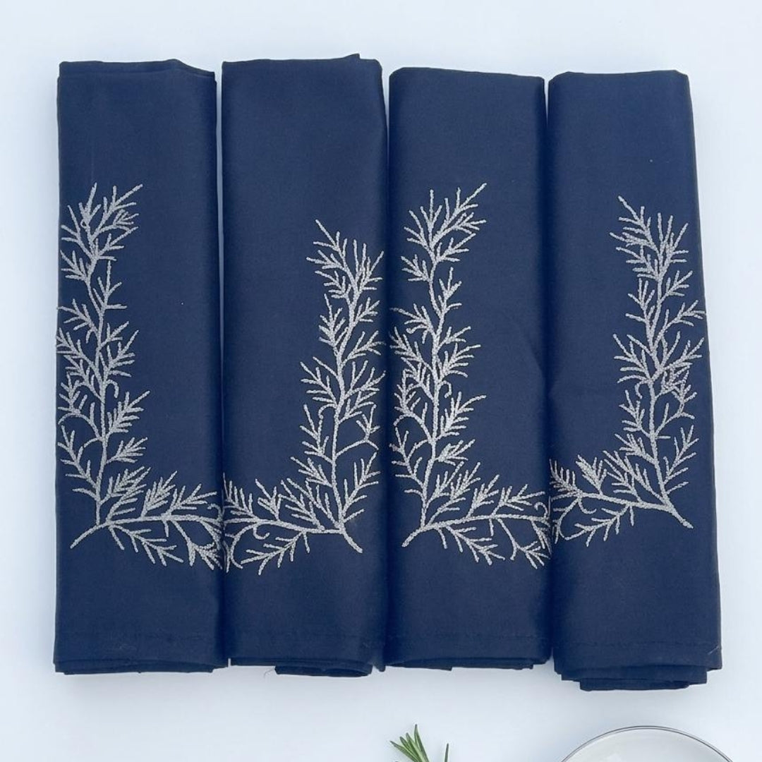 Midnight Fern Napkins Set Design 1