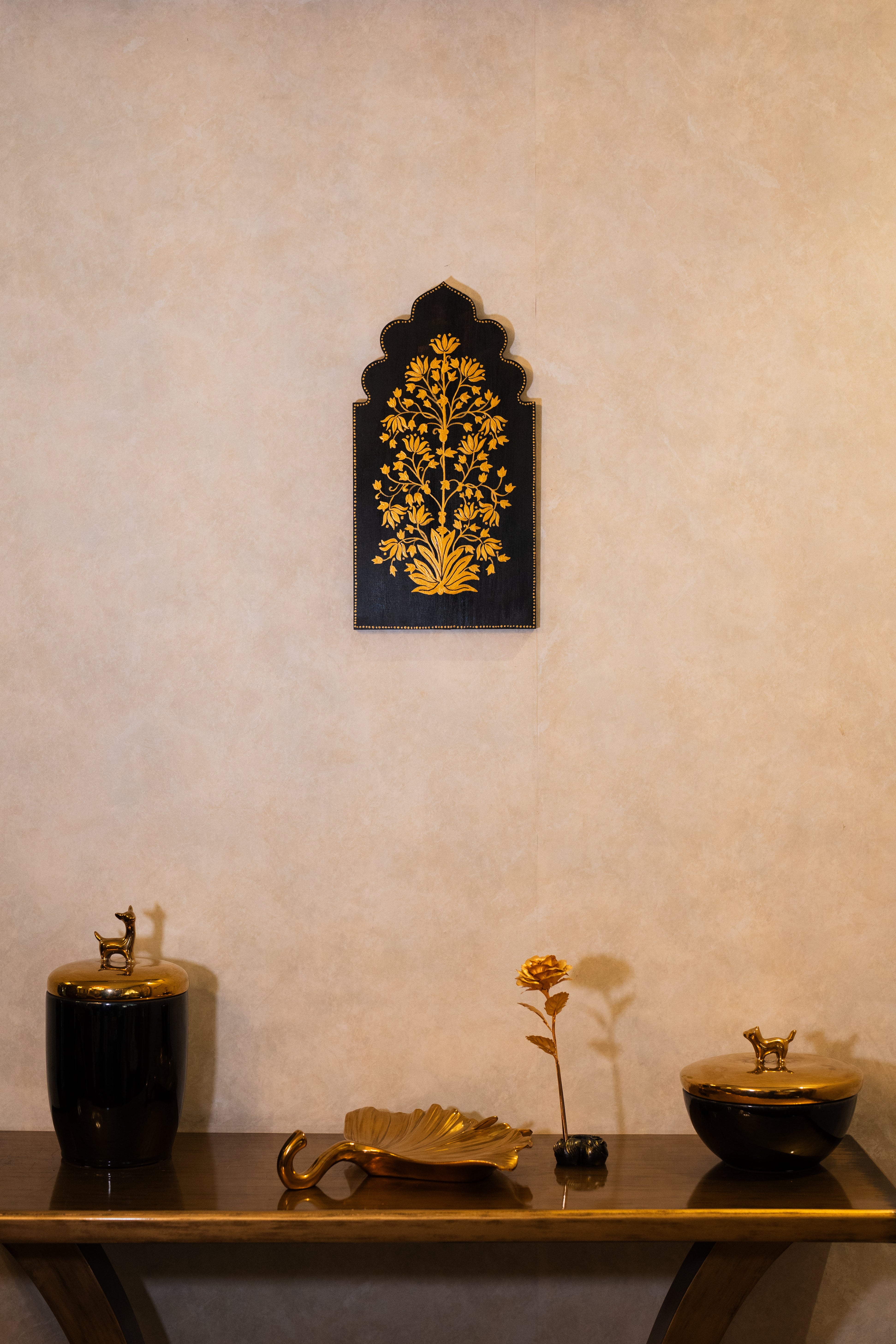 Mughal bloom wall frame (Gold)
