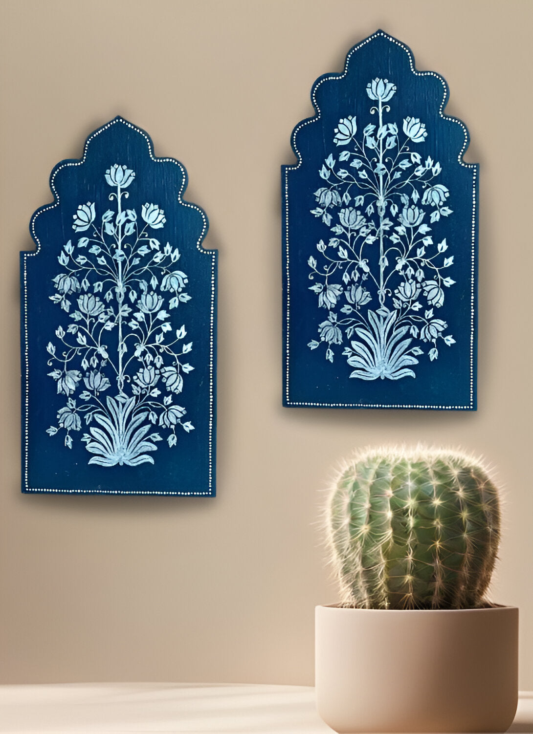 Mughal bloom wall frame (silver)